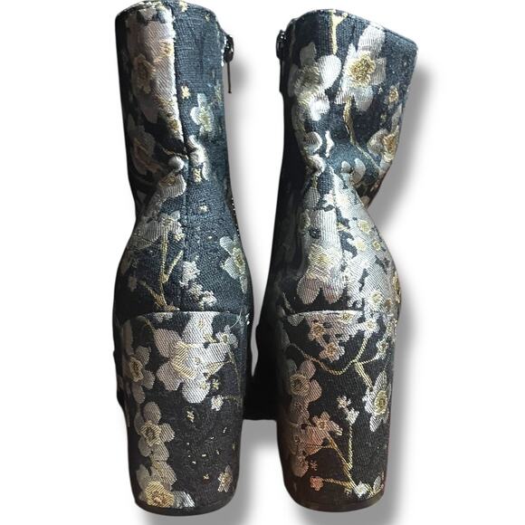 Indigo Rd Floral Metallic Brocade 4″ Heel Booties Size 7.5 – Statement Glam! - Picture 6 of 8